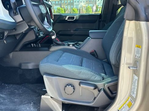 New 2026 Ford Bronco Heritage Edition AWD/4WD image 9