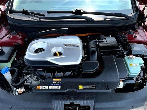 Used 2017 Hyundai Sonata Limited w/ Ultimate Package 02 FWD image 5
