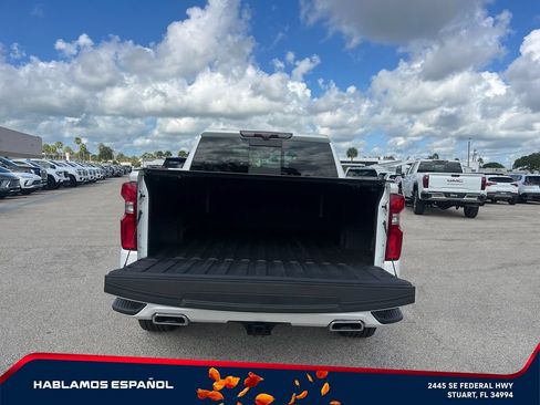 Used 2023 Chevrolet Silverado 1500 High Country w/ Technology Package AWD/4WD image 16