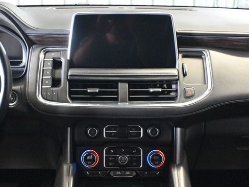 Used 2023 Chevrolet Tahoe Z71 w/ Z71 Off-Road Package AWD/4WD image 13
