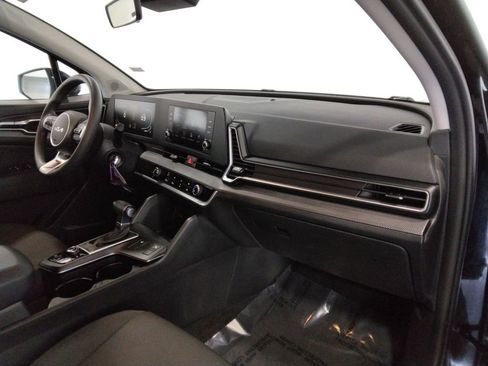 Used 2024 Kia Sportage LX image 38