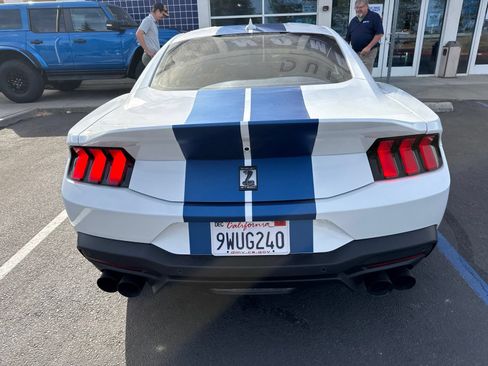Used 2025 Ford Mustang GT Premium w/ GT Performance Package RWD image 5
