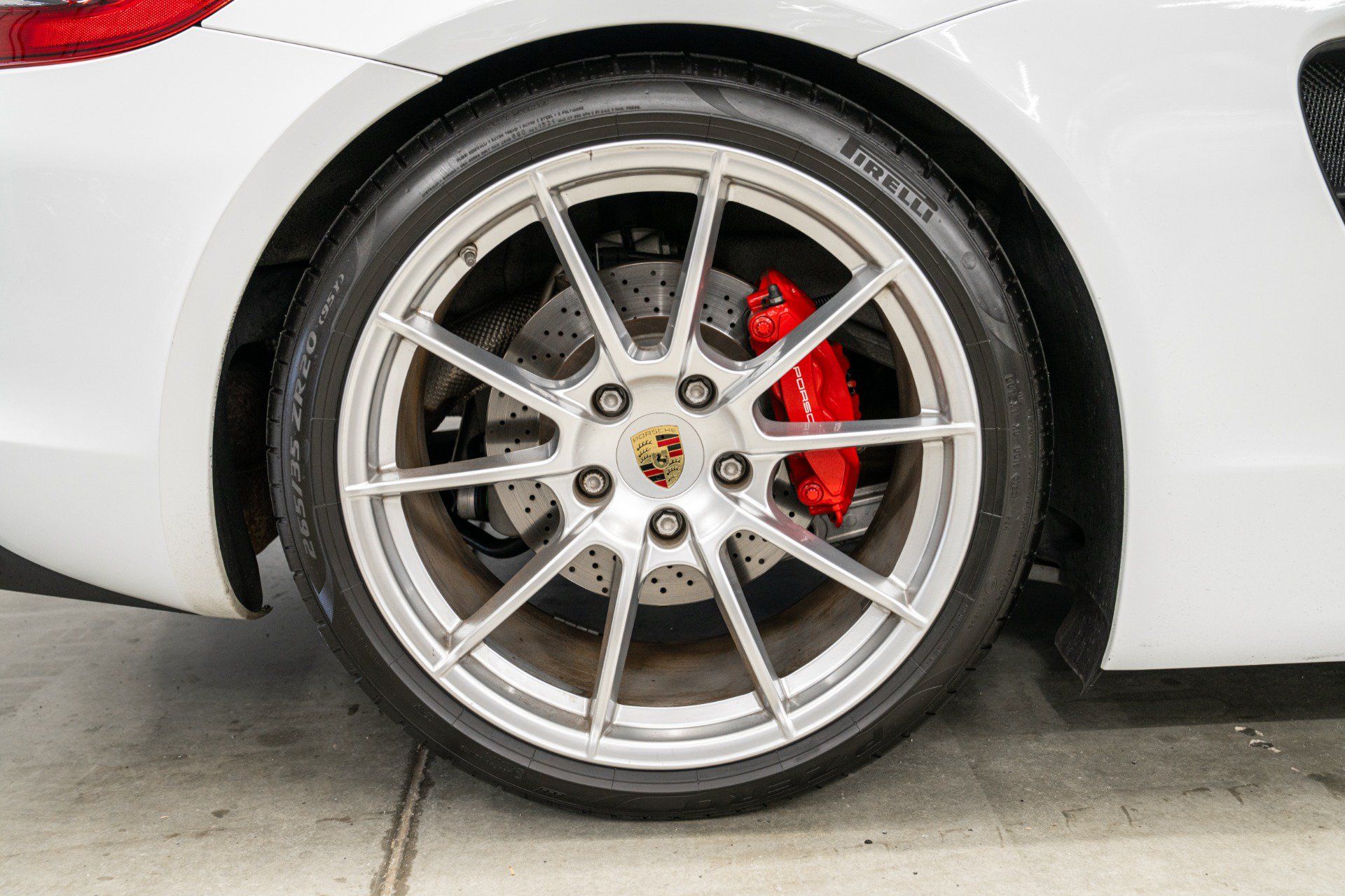 Used 2016 Porsche Boxster Spyder RWD image 39
