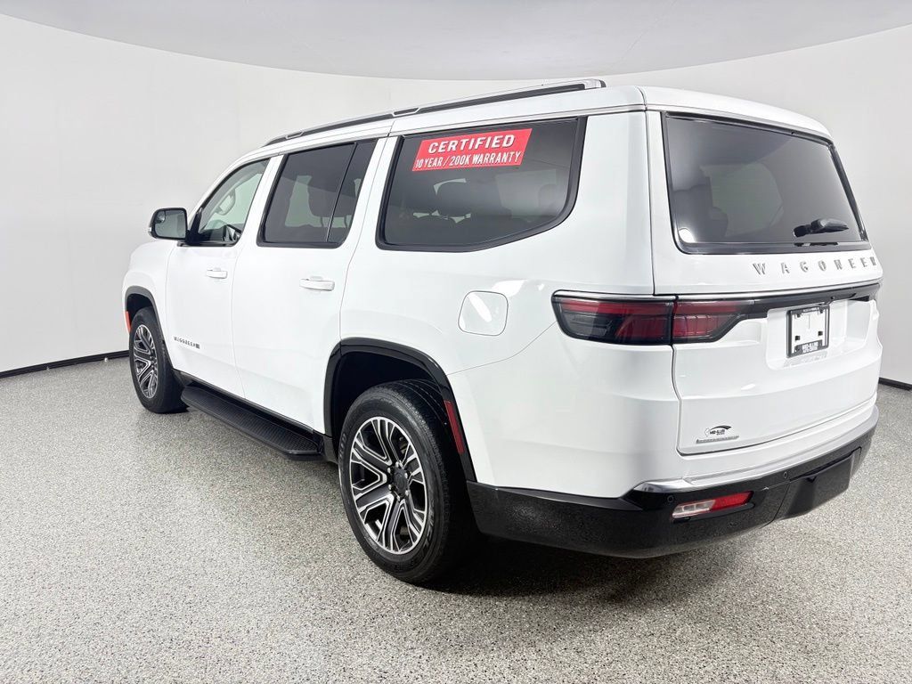 Used 2023 Jeep Wagoneer 4WD w/ Premium Group I image 5