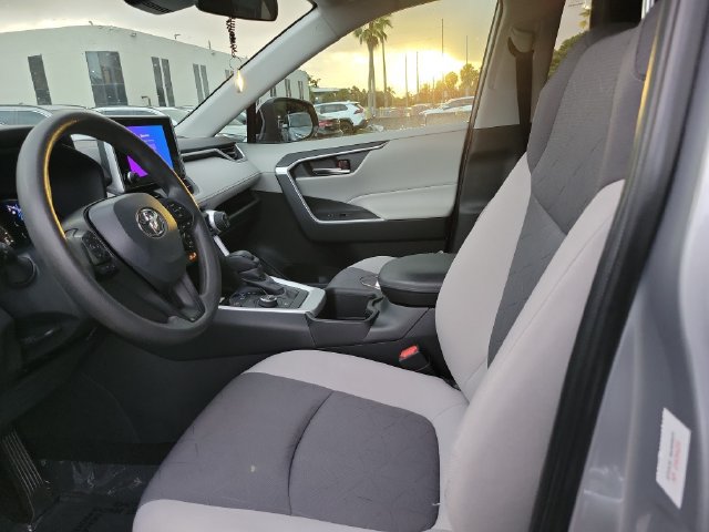 Used 2024 Toyota RAV4 XLE AWD/4WD image 13