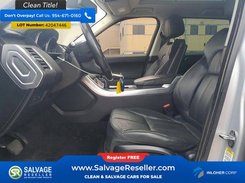 Used 2016 Land Rover Range Rover Sport SE image 9