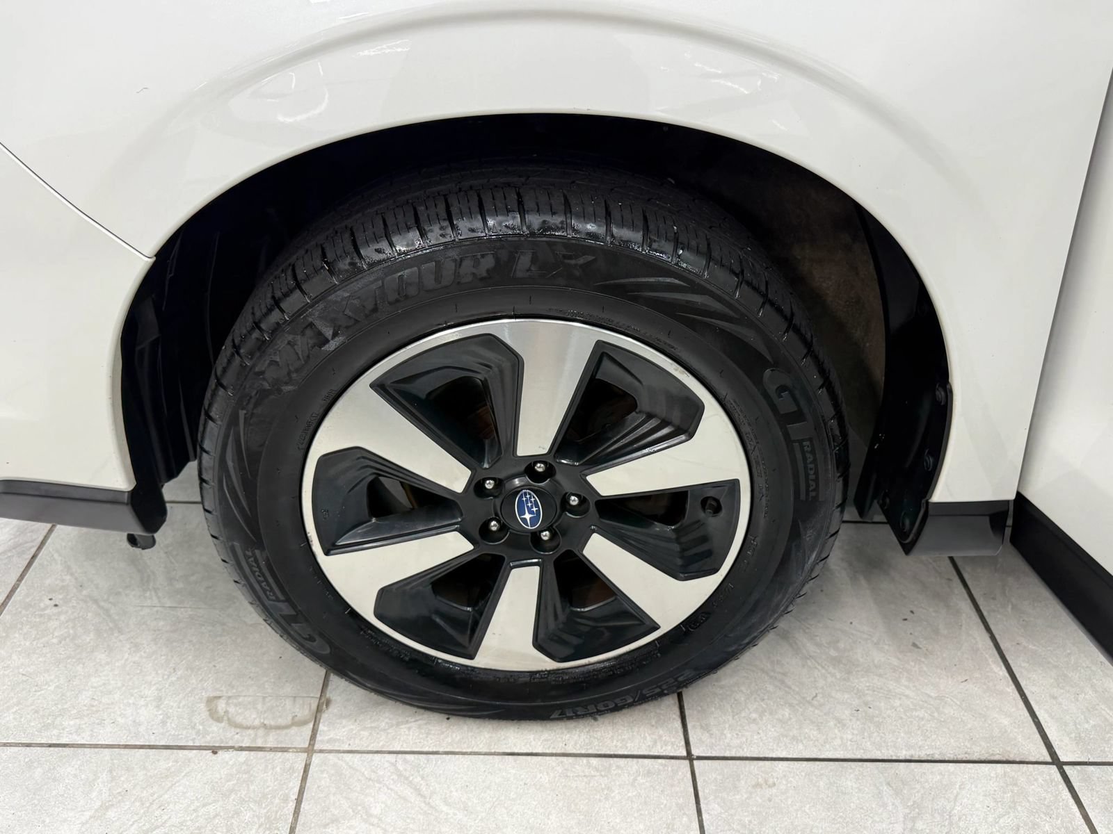 Used 2017 Subaru Forester 2.5i w/ Alloy Wheel Package AWD/4WD image 38