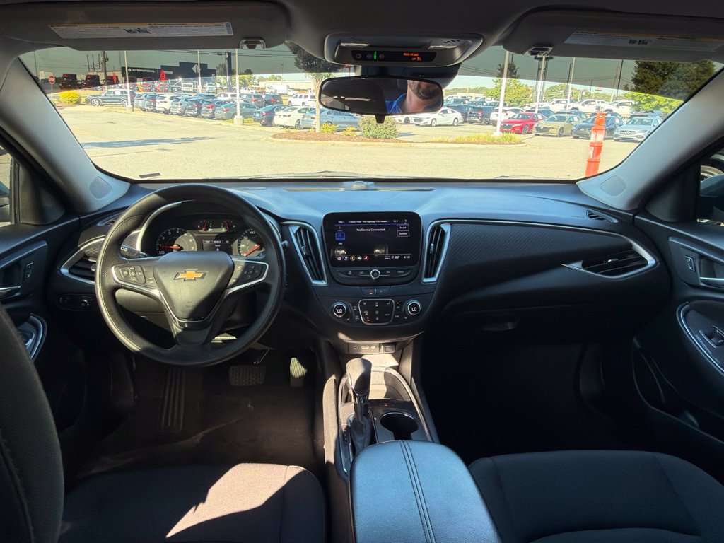 Used 2024 Chevrolet Malibu LT FWD image 28