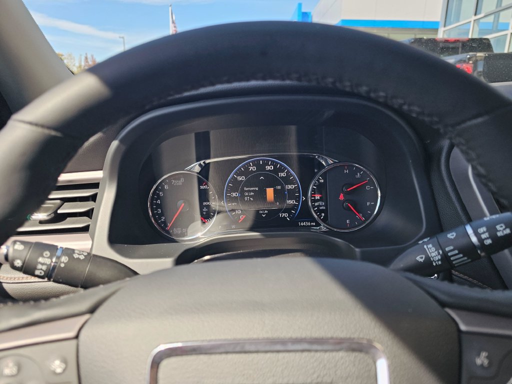 Used 2023 GMC Acadia AT4 w/ Technology Package AWD/4WD image 24