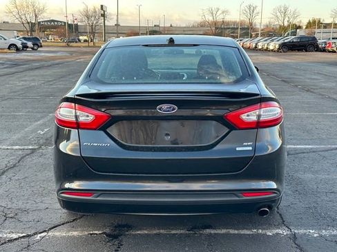 Used 2013 Ford Fusion SE image 5