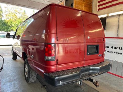 Used 2005 Ford E-350 and Econoline 350 Extended Super Duty image 6