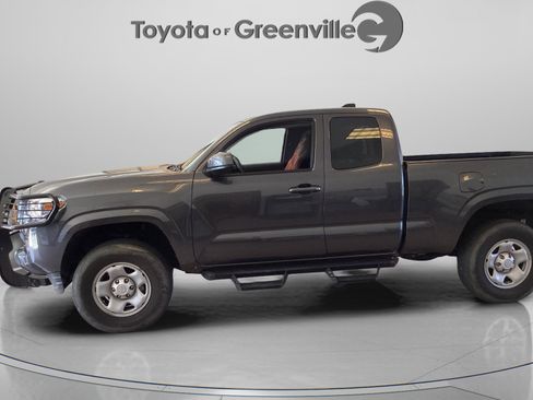 Used 2023 Toyota Tacoma SR w/ SR Convenience Package AWD/4WD image 2