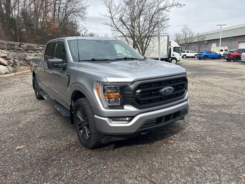 Used 2022 Ford F150 XLT w/ Equipment Group 302A High AWD/4WD image 7