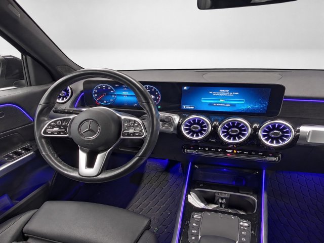 Used 2023 Mercedes-Benz GLB 250 4MATIC image 29