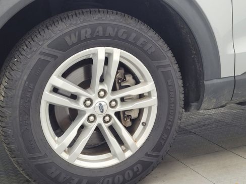 Used 2022 Ford Explorer 4WD image 31