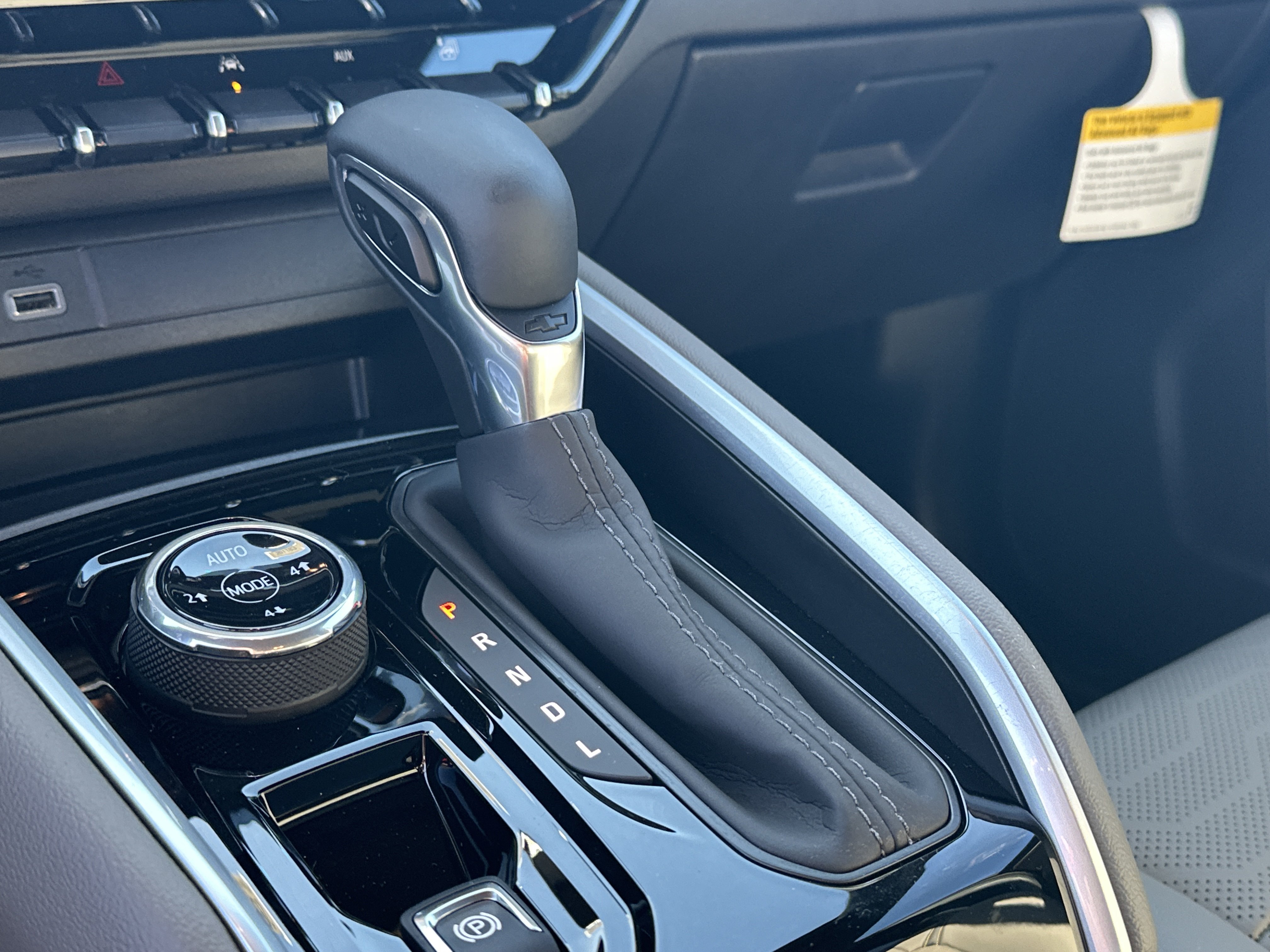 New 2026 Chevrolet Colorado ZR2 AWD/4WD image 31