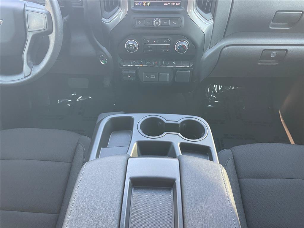 Used 2026 Chevrolet Silverado 1500 Custom Trail Boss w/ LPO, Dark Essentials Package AWD/4WD image 17