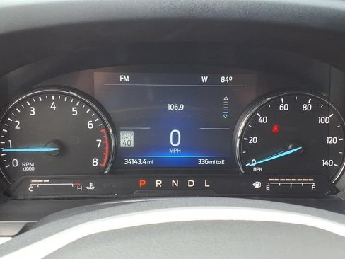 Used 2022 Ford Explorer XLT w/ Equipment Group 202A AWD/4WD image 12