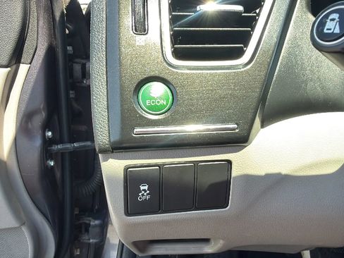 Used 2015 Honda Civic EX-L image 37