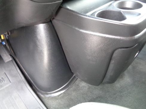 Used 2018 GMC Savana 3500 LT w/ LT Preferred Equipment Group image 30