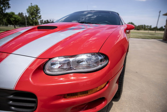 Used 2002 Chevrolet Camaro Z28 w/ SS Performance/Appearance Pkg RWD image 31