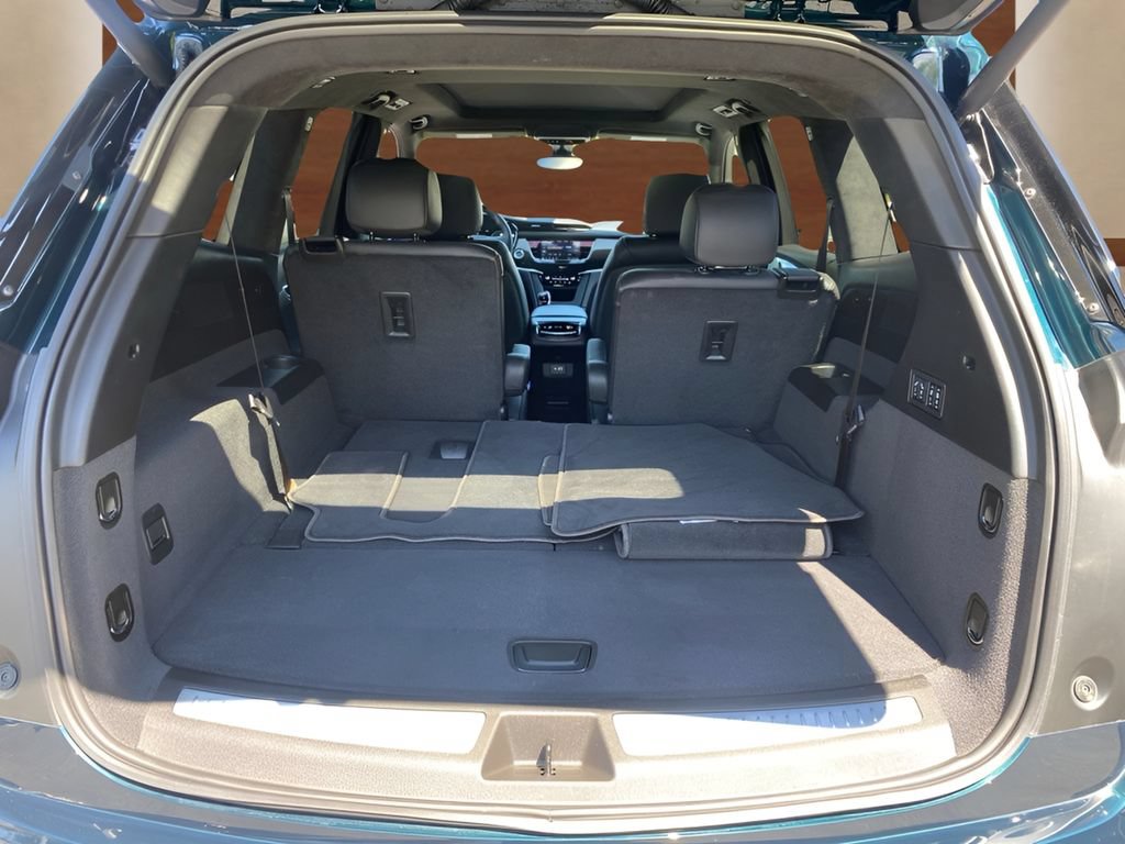 Certified 2025 Cadillac XT6 Sport w/ Platinum Package AWD/4WD image 12