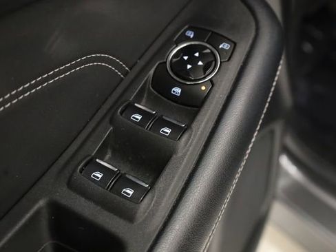 Used 2023 Ford Edge Titanium image 18