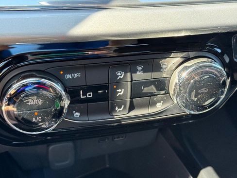 New 2026 Chevrolet Trax LT w/ Driver Confidence Package image 15