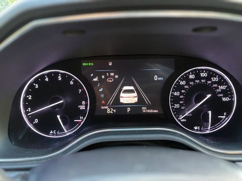 Used 2019 Toyota Avalon Touring FWD image 30