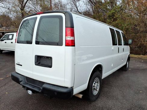 Used 2019 Chevrolet Express 2500 Extended w/ Driver Convenience Package RWD image 3