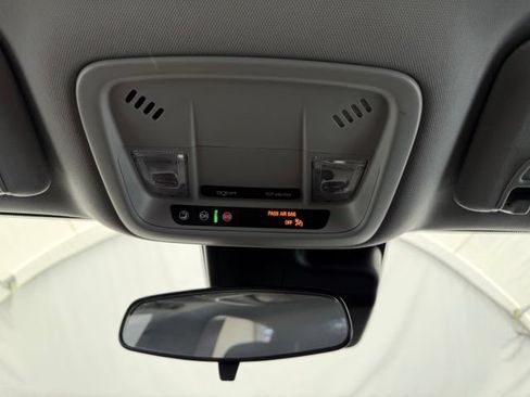 Used 2023 Chevrolet Malibu LT FWD image 37