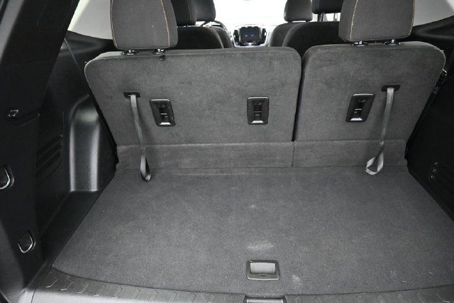 Used 2020 Chevrolet Traverse LT FWD image 27
