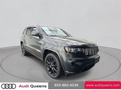 Used 2019 Jeep Grand Cherokee Altitude image 5