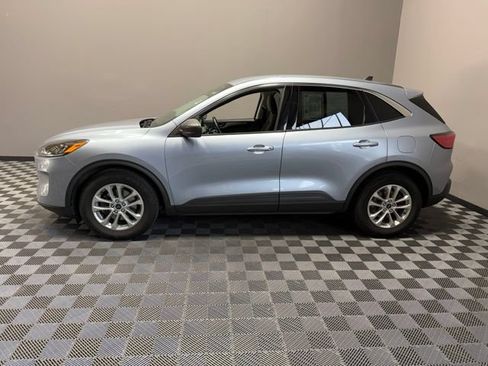 Used 2022 Ford Escape SE w/ Convenience Package FWD image 6