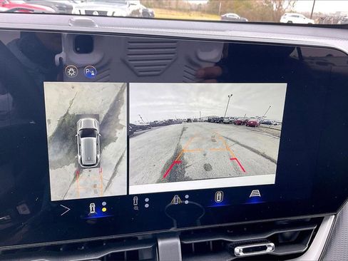 Certified 2025 Chevrolet Equinox LT w/ Safety and Technology Package image 13