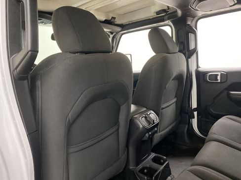 Used 2020 Jeep Gladiator Sport w/ Quick Order Package 24S image 15