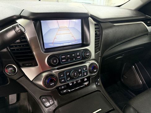 Used 2017 Chevrolet Suburban Premier AWD/4WD image 23