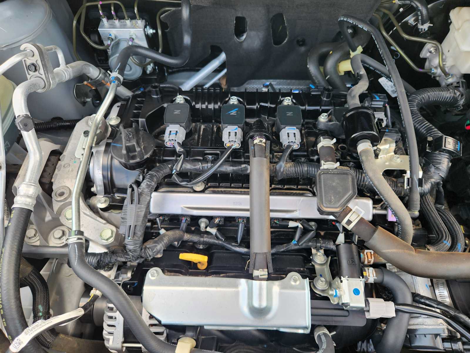 Used 2024 Nissan Kicks SR FWD image 30