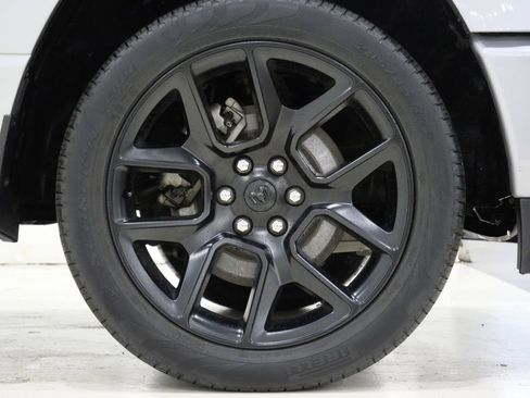 Used 2023 RAM 1500 Laramie image 8