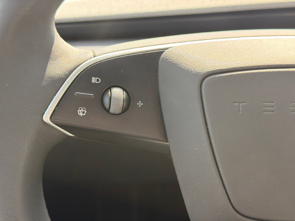 Used 2026 Tesla Model Y Long Range AWD/4WD image 29