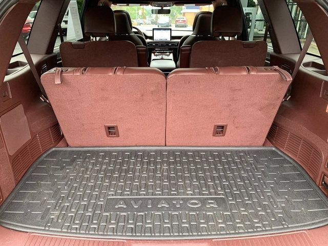 Used 2023 Lincoln Aviator Black Label w/ Jet Package AWD/4WD image 5