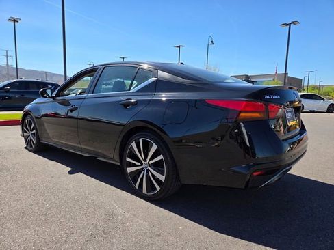Used 2022 Nissan Altima 2.5 SR FWD image 4