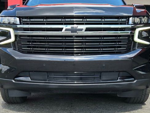 Used 2021 Chevrolet Tahoe RST w/ Luxury Package AWD/4WD image 15