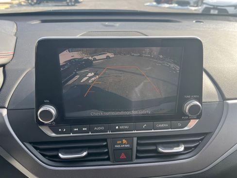 Used 2025 Nissan Altima 2.5 SR image 17