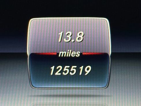 Used 2017 Mercedes-Benz S 550 4MATIC image 22