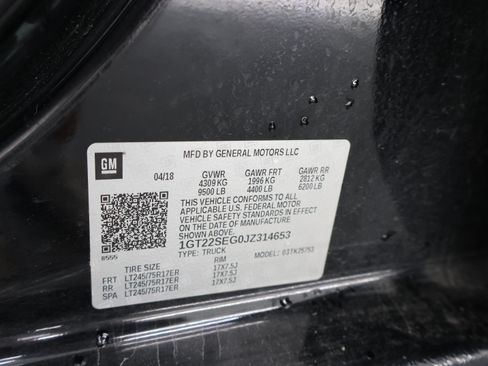 Used 2018 GMC Sierra 2500 SLE w/ HD SLE Preferred Plus Package AWD/4WD image 58