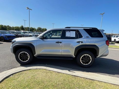 Used 2025 Toyota 4Runner TRD Off-Road Premium w/ Tow Technology Package AWD/4WD image 4