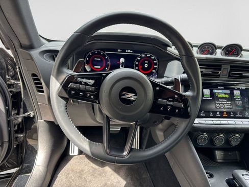 Used 2024 Nissan Z Performance w/ Floor Mat Package RWD image 11
