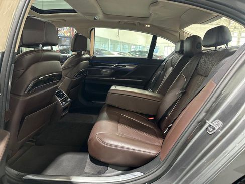 Used 2016 BMW 740i RWD image 30