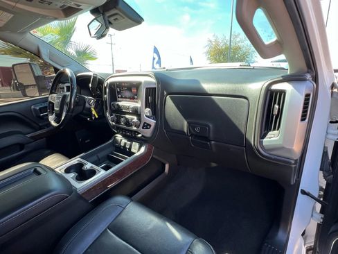 Used 2015 GMC Sierra 3500 SLT image 20